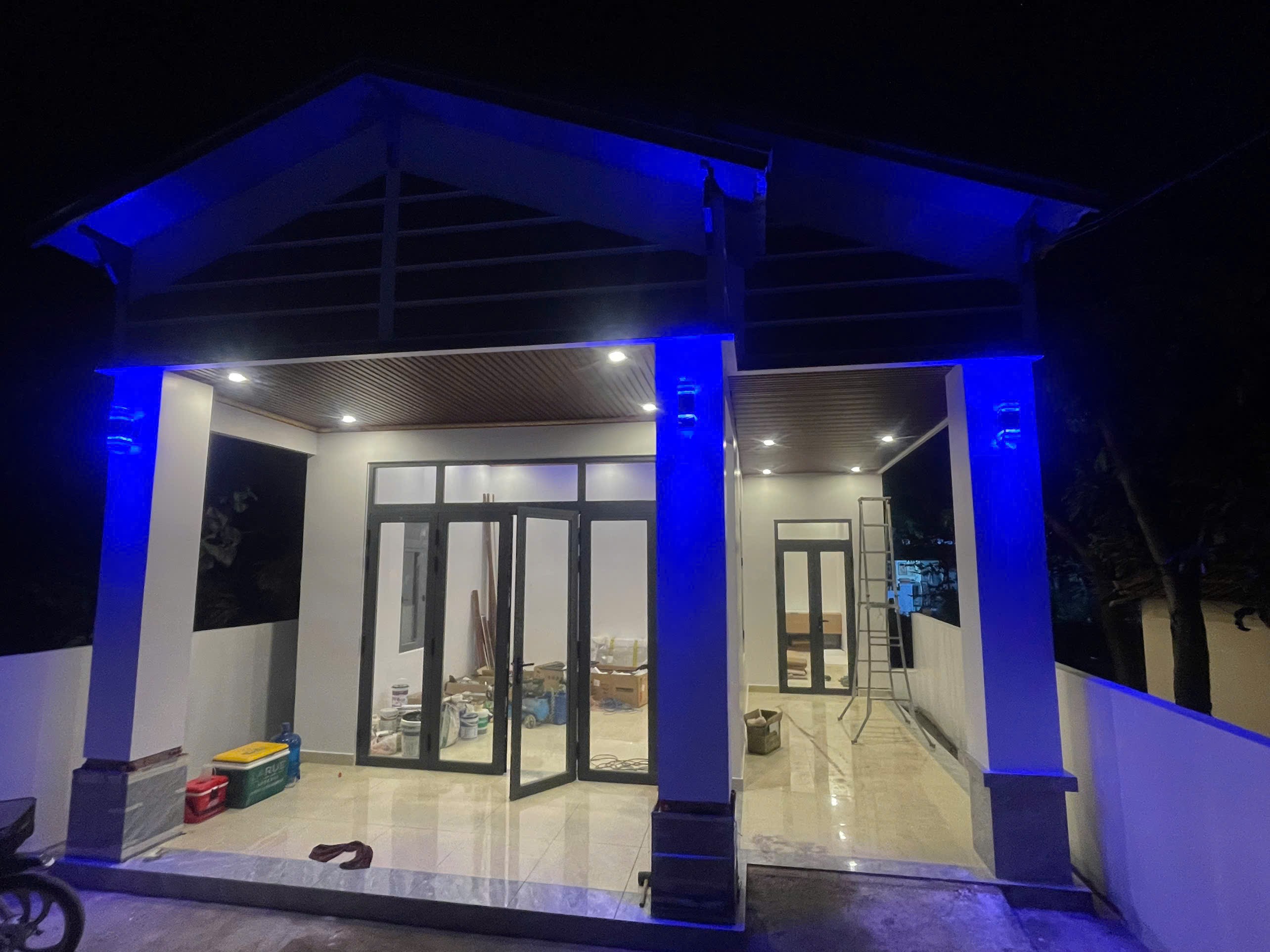 Kẹt tiền bán nhà 2 mặt tiền thôn Trung Hiệp xã Cam Lâm đường ô tô. Lh 0969876162