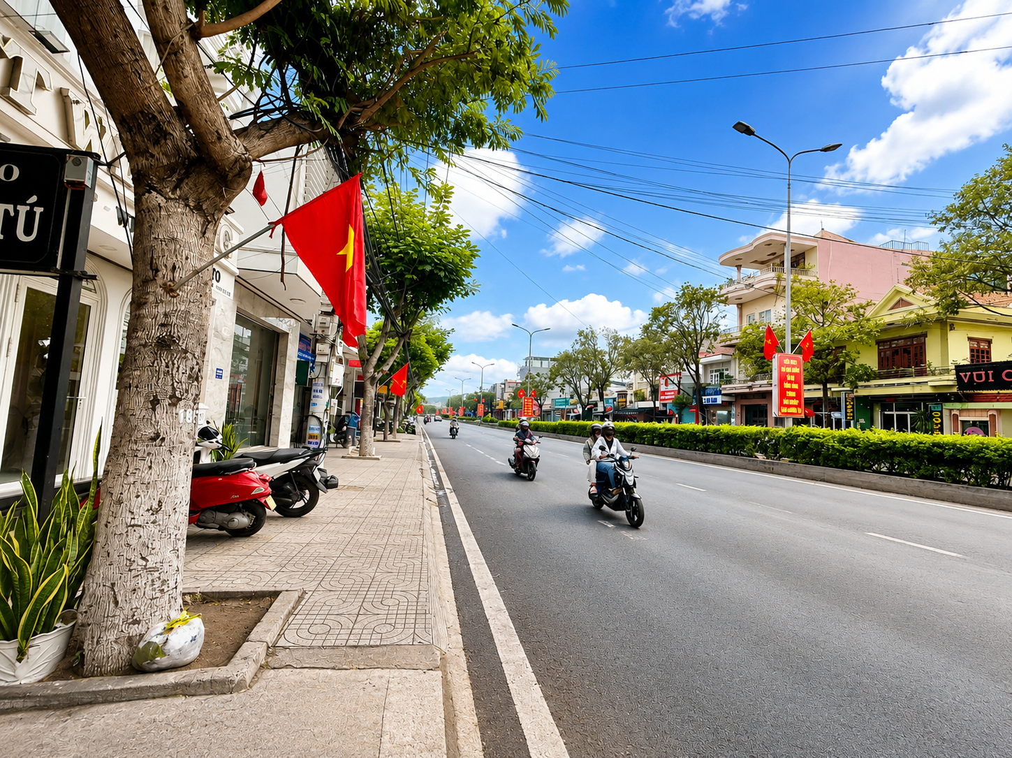 Bán Đất Mặt Tiền Hùng Vương Trung Tâm TP Cam Ranh 243m² Sổ Đỏ Thổ Cư