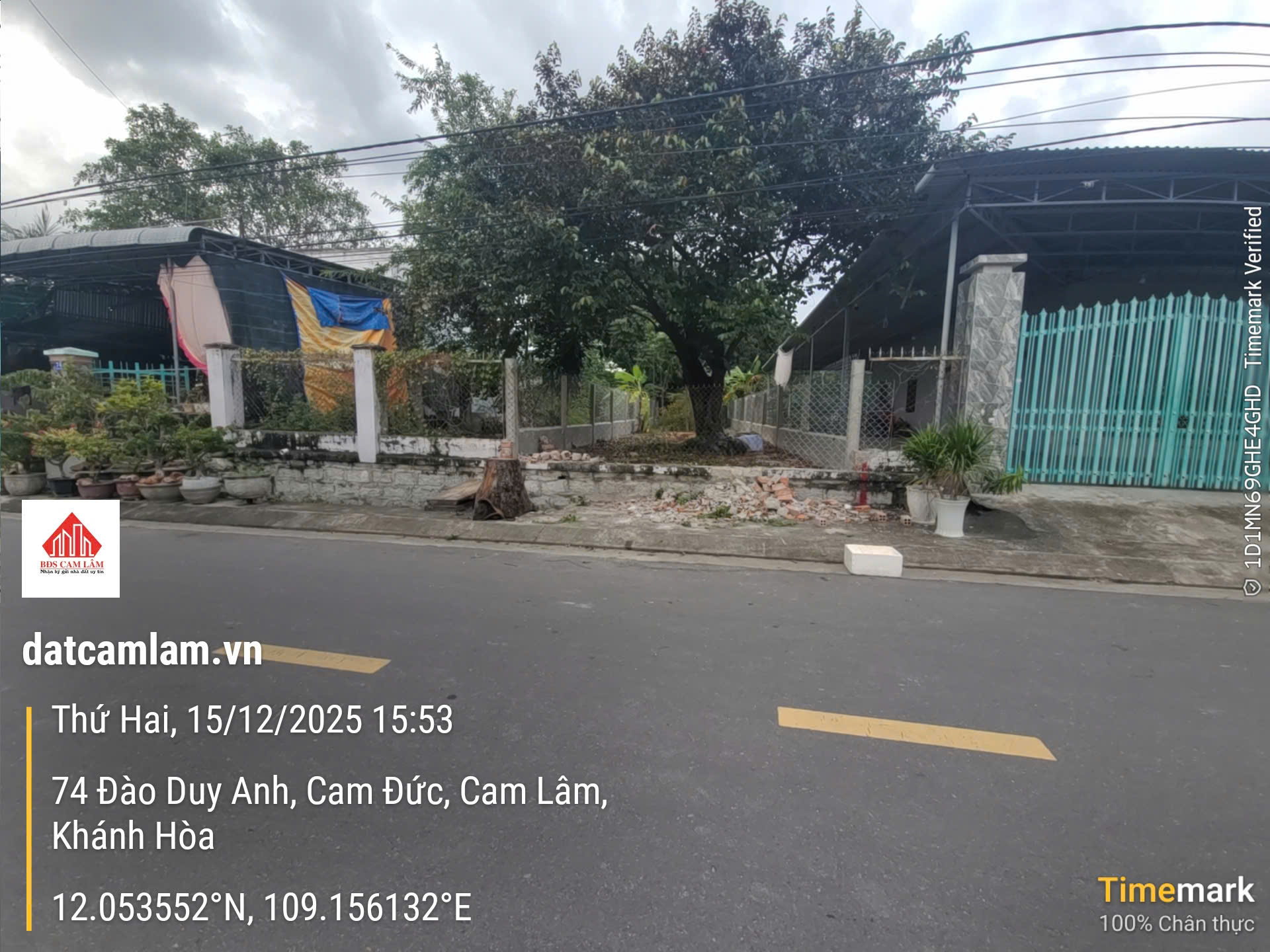 Bán đất thổ cư Khu bàn cờ Cam Đức đường Đào Duy Anh giá 630 triệu/mét ngang. Gọi ngay 0969 876 162